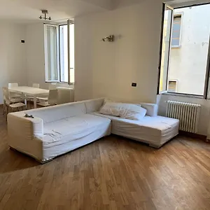casa-arturo.hotelitalianriviera.com/